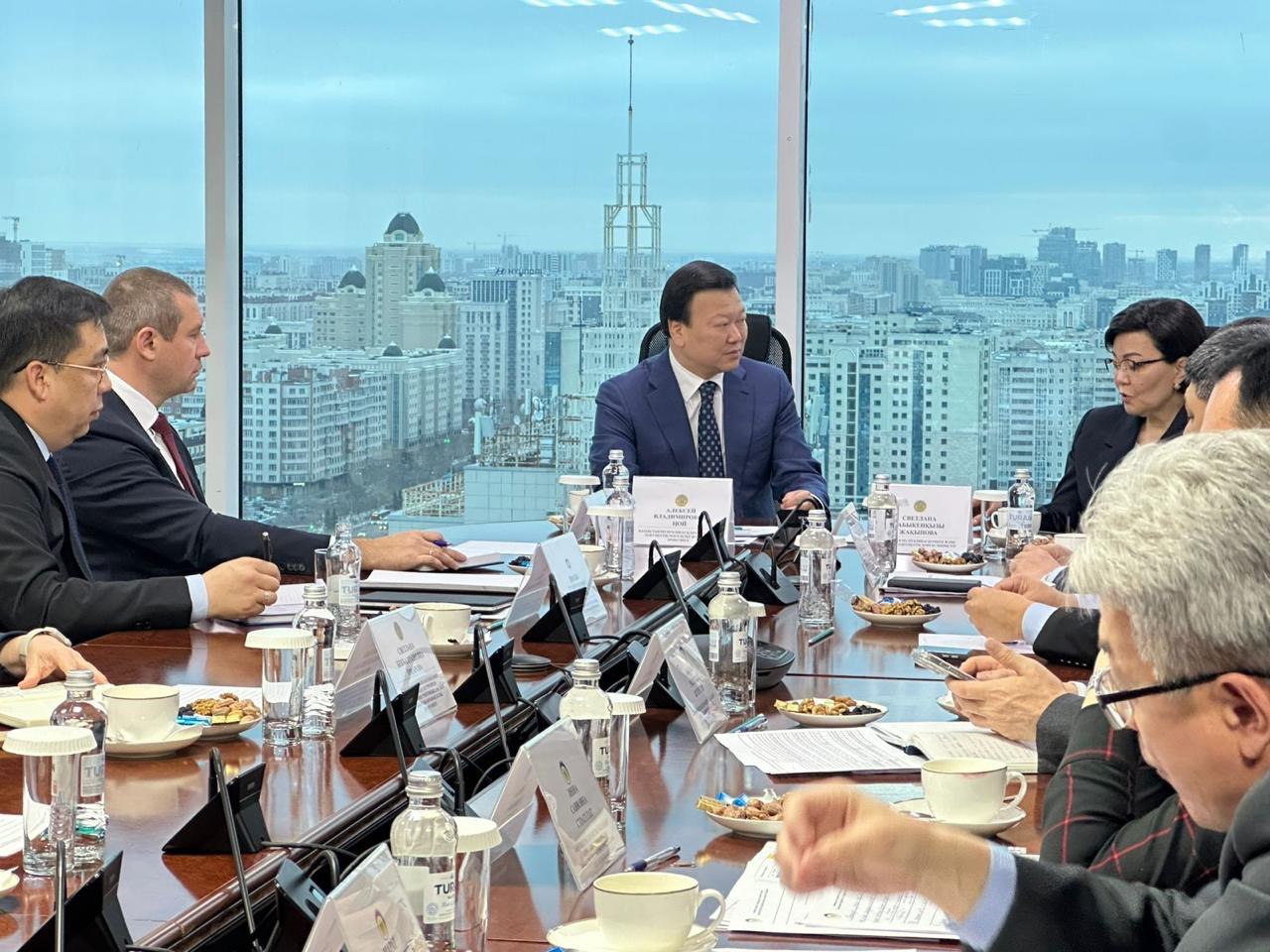 В Минтруда обсудили реализацию поручений Главы государства в сфере социальной политики